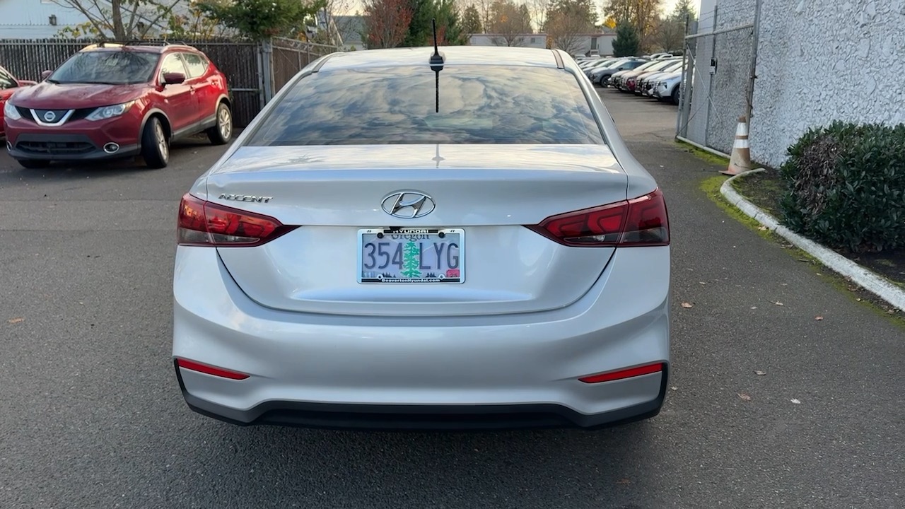 2022 Hyundai Accent SEL 8