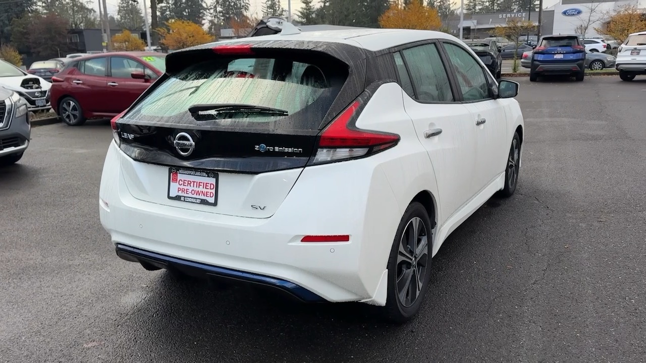 2022 Nissan LEAF SV 9