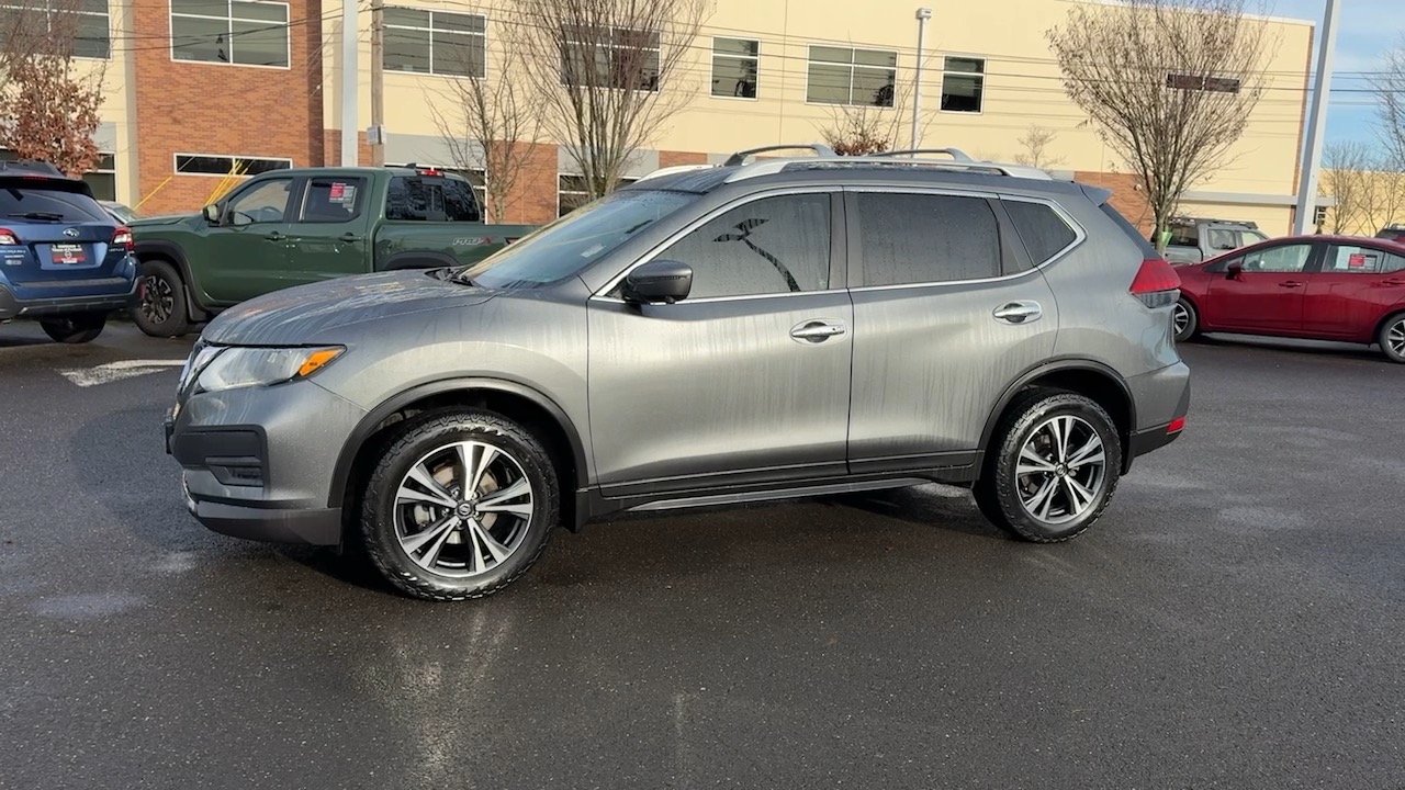 2020 Nissan Rogue SV 2