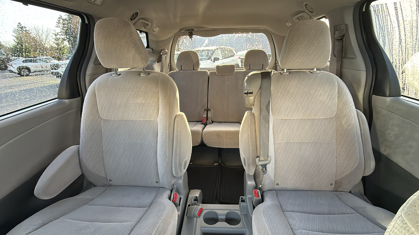 2017 Toyota Sienna LE Auto Access Seat 17