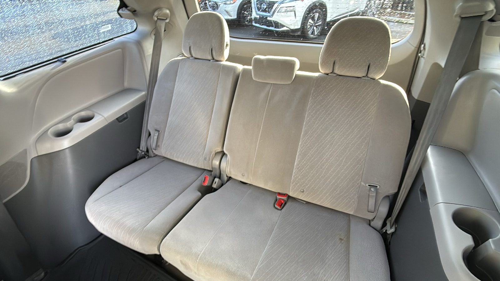 2017 Toyota Sienna LE Auto Access Seat 19