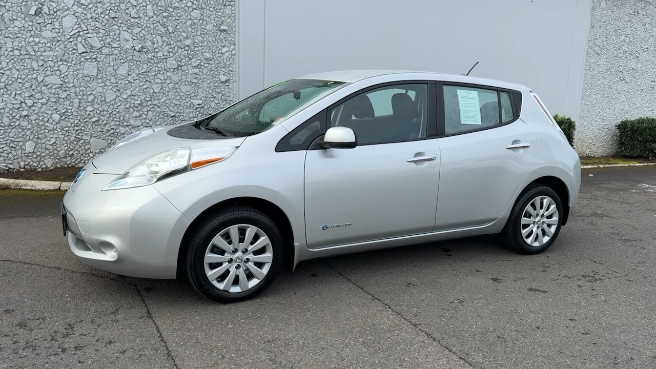 Used 2015 Nissan LEAF S with VIN 1N4AZ0CP0FC308446 for sale in Portland, OR