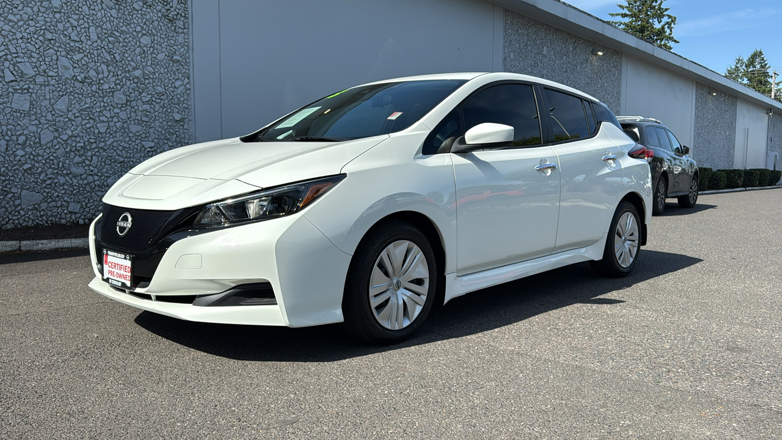 2023 Nissan LEAF S