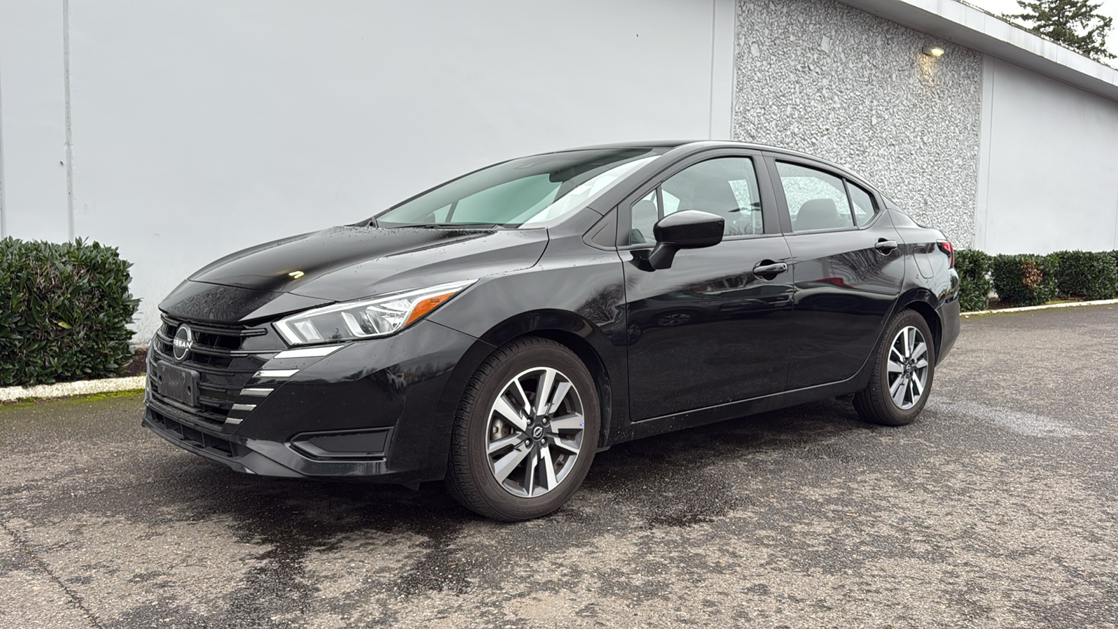 2023 Nissan Versa Sedan SV