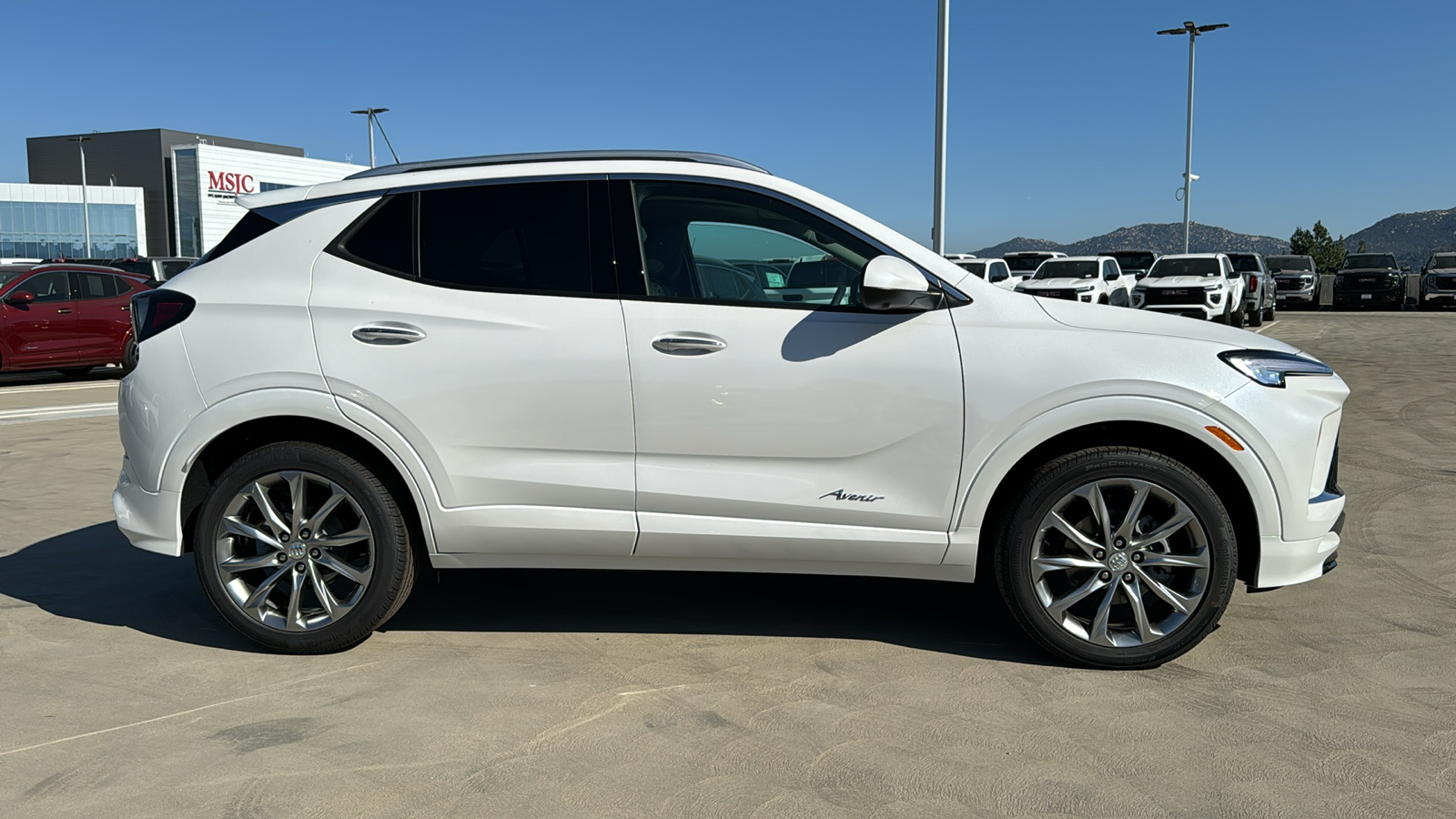 2025 Buick Encore GX Avenir AWD 8