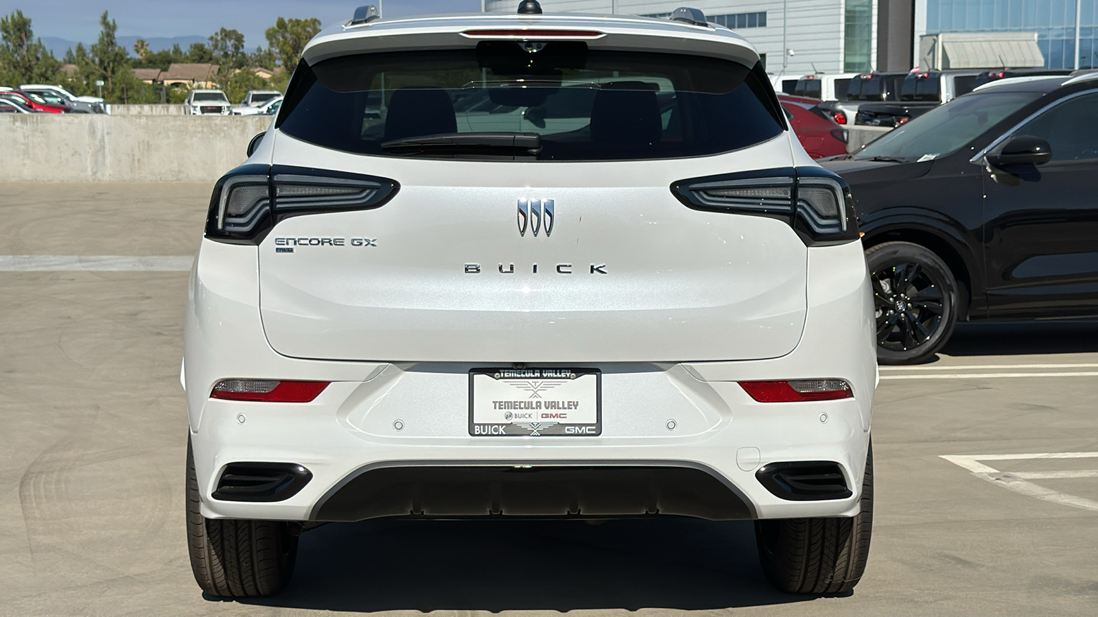 2025 Buick Encore GX Avenir AWD 10