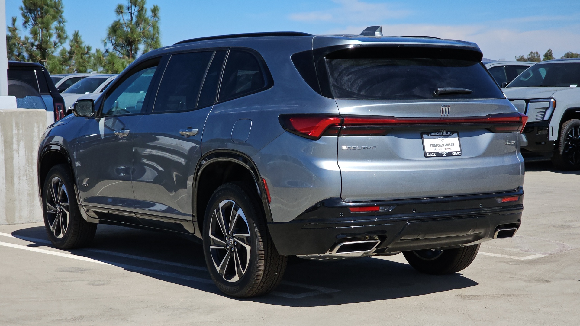 2025 Buick Enclave Sport Touring 10