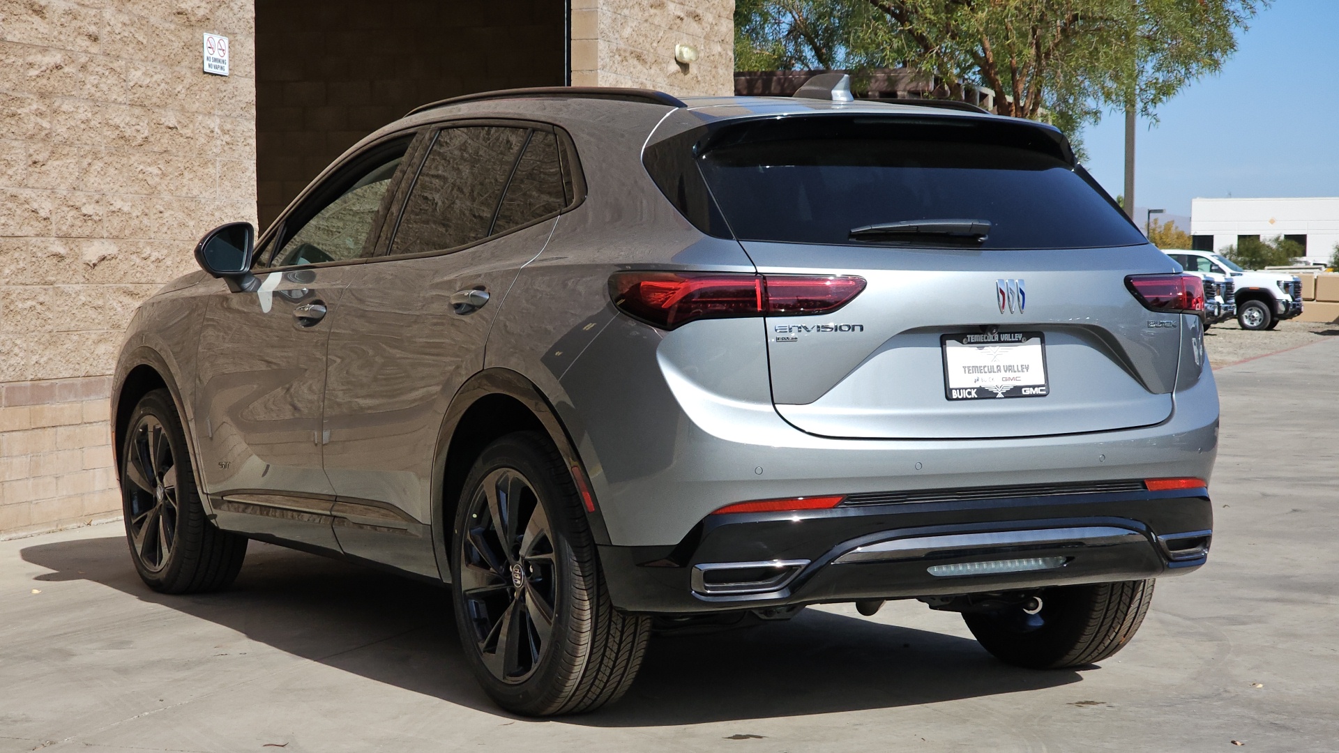 2025 Buick Envision Sport Touring AWD 10