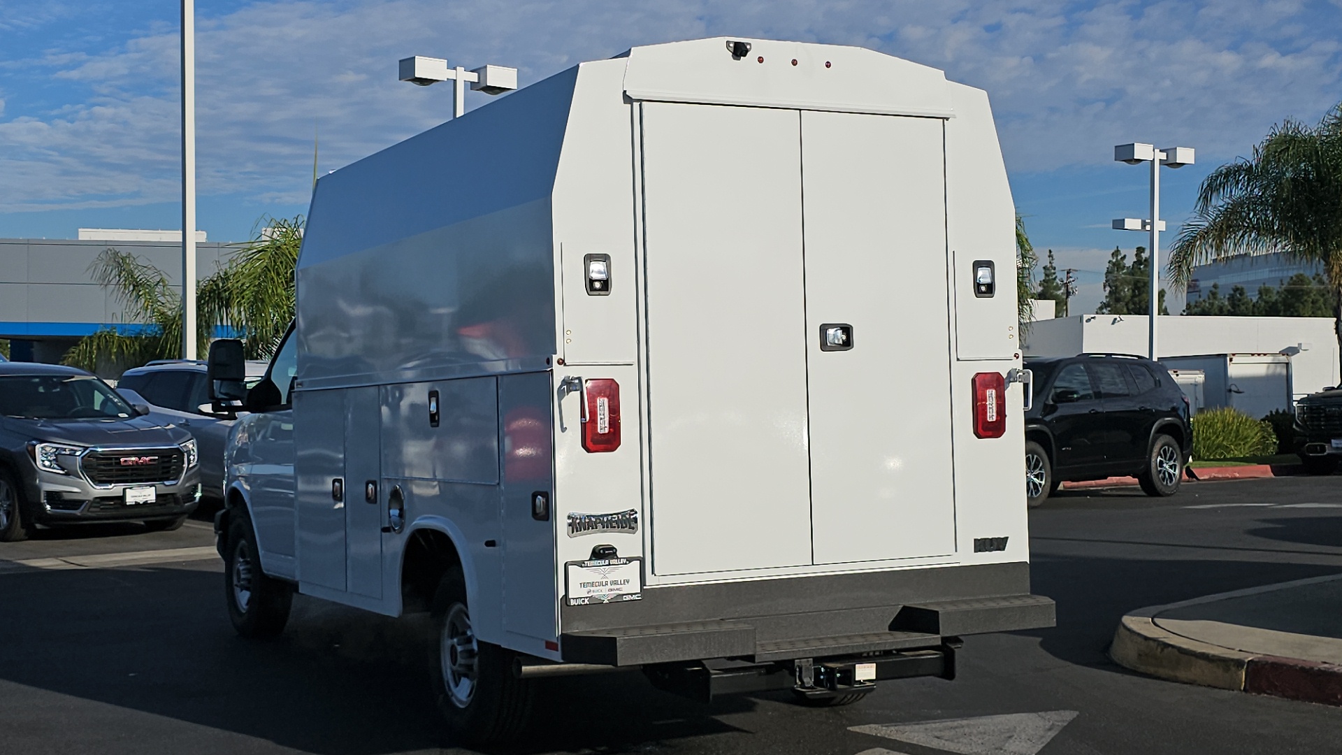 2024 GMC Savana Cutaway Work Van 10