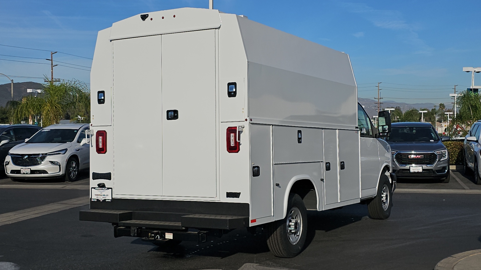 2024 GMC Savana Cutaway Work Van 12