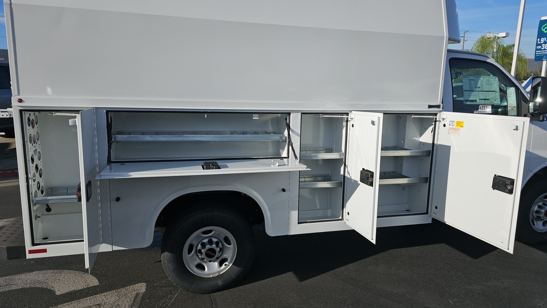 2024 GMC Savana Cutaway Work Van 16