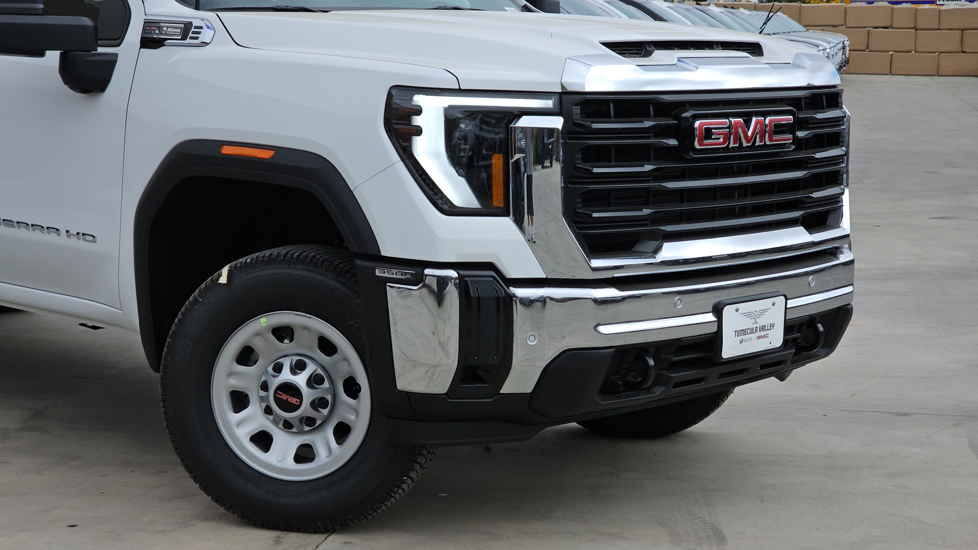 2025 GMC Sierra 3500HD 2WD Crew Cab Long Bed Pro 3