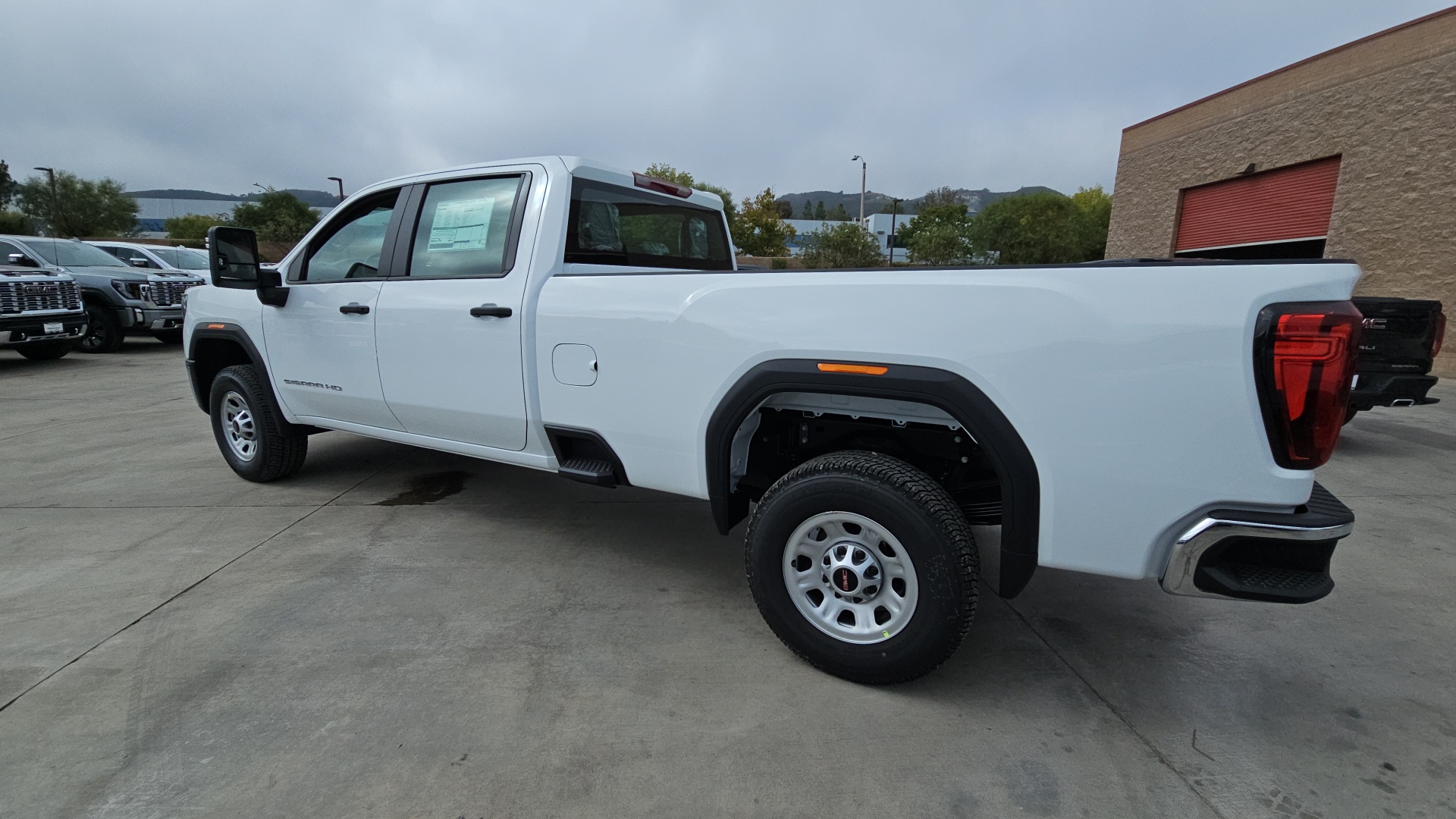 2025 GMC Sierra 3500HD 2WD Crew Cab Long Bed Pro 8