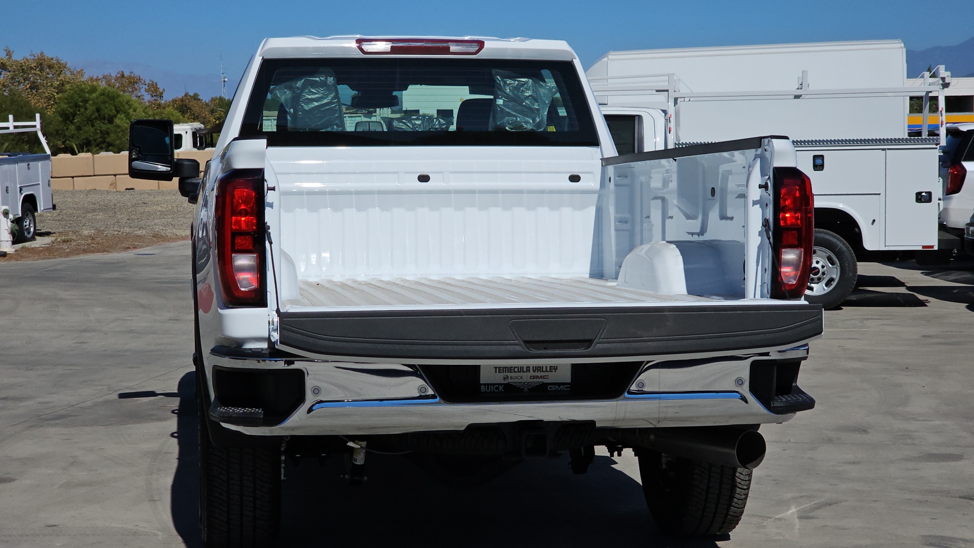 2025 GMC Sierra 3500HD 4WD Crew Cab Long Bed Pro 9