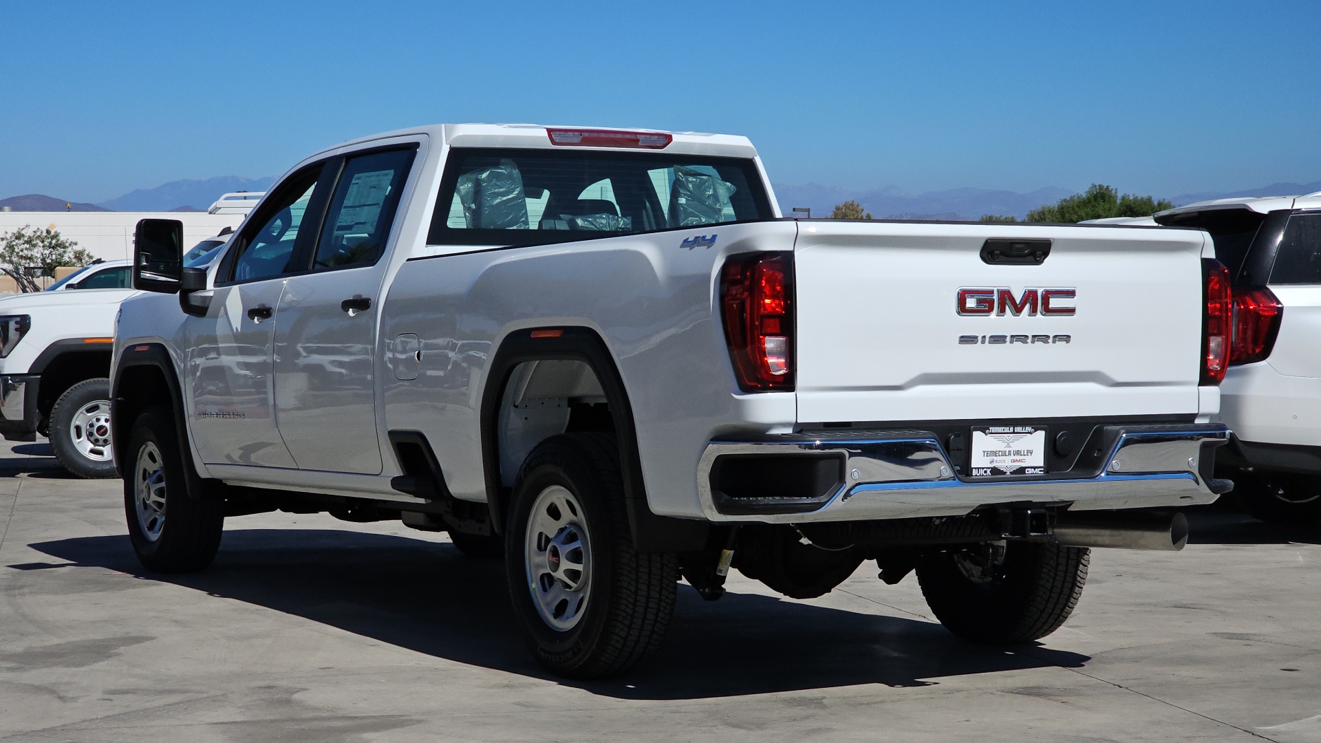 2025 GMC Sierra 3500HD 4WD Crew Cab Long Bed Pro 10