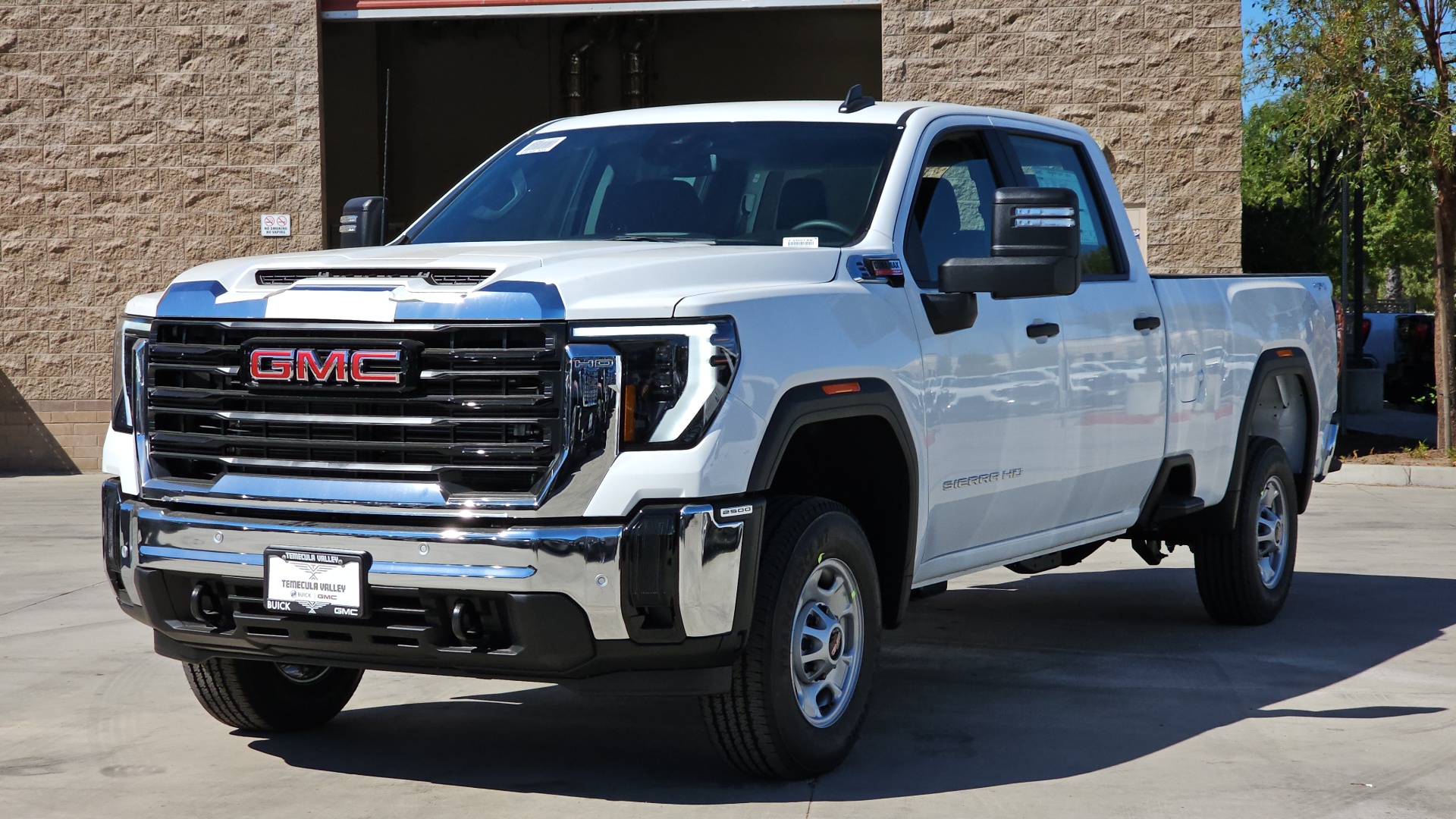 2025 GMC Sierra 2500HD 4WD Crew Cab Long Bed Pro 4