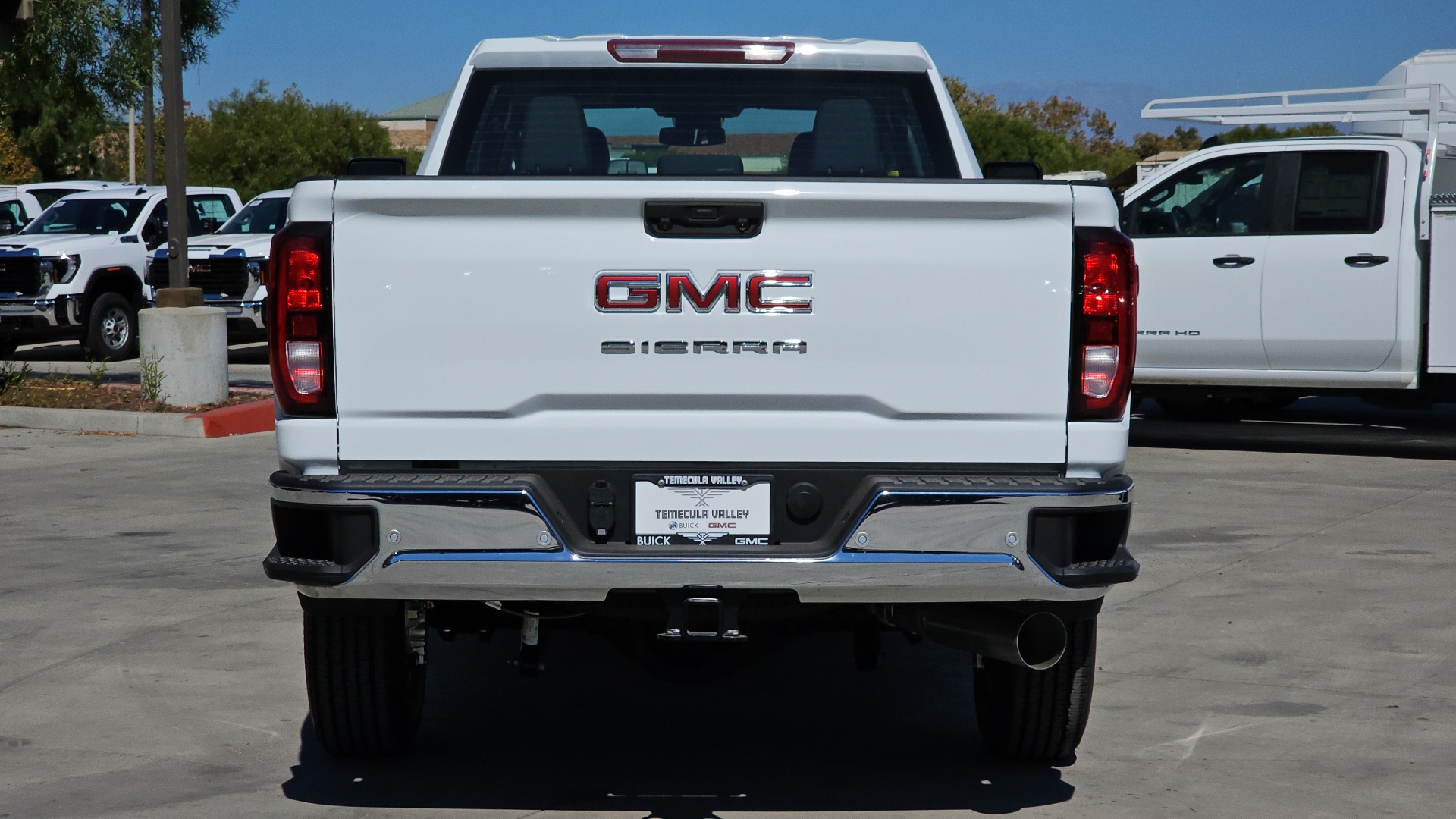 2025 GMC Sierra 2500HD 4WD Crew Cab Long Bed Pro 11