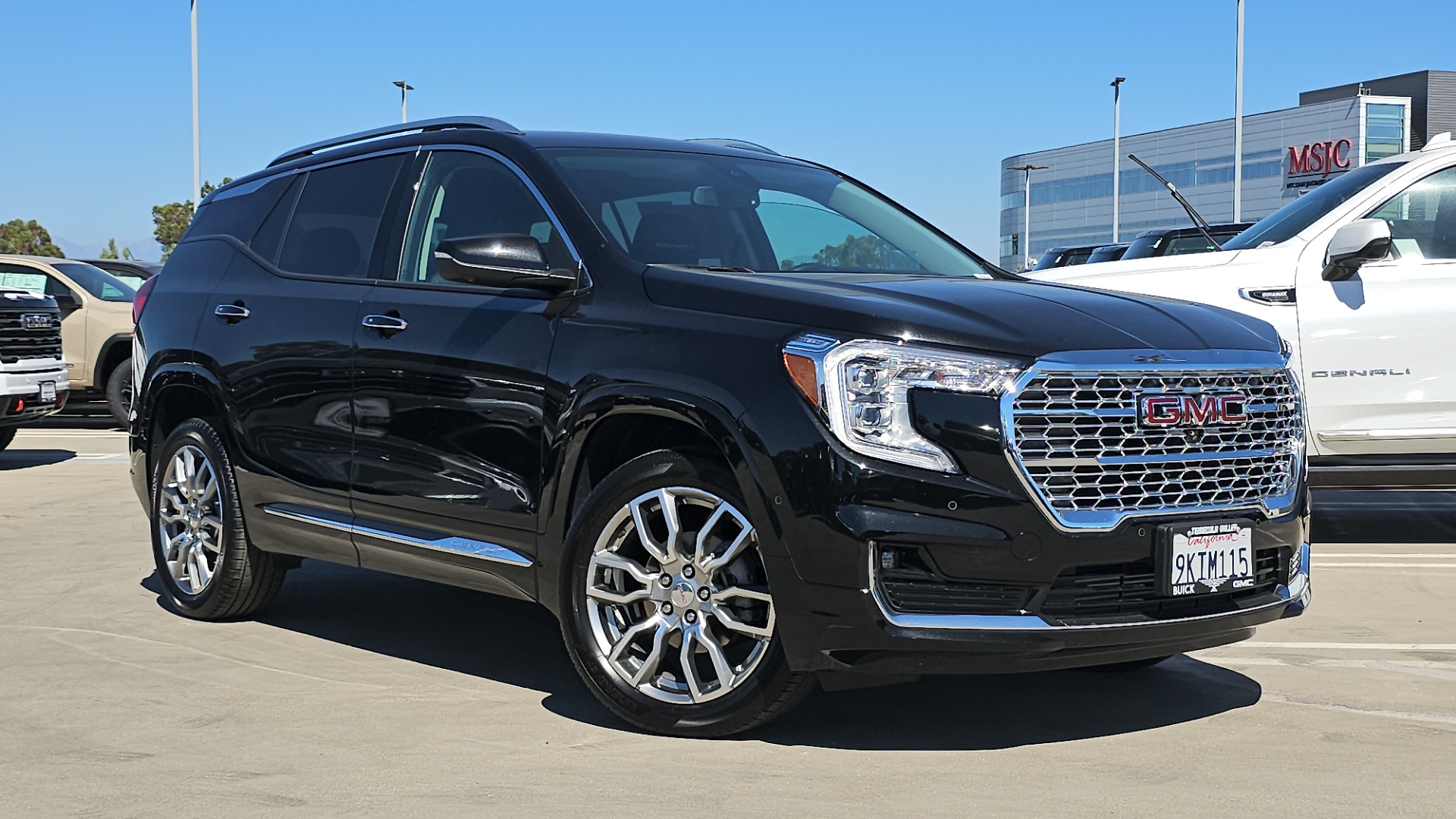 2024 GMC Terrain AWD Denali 2