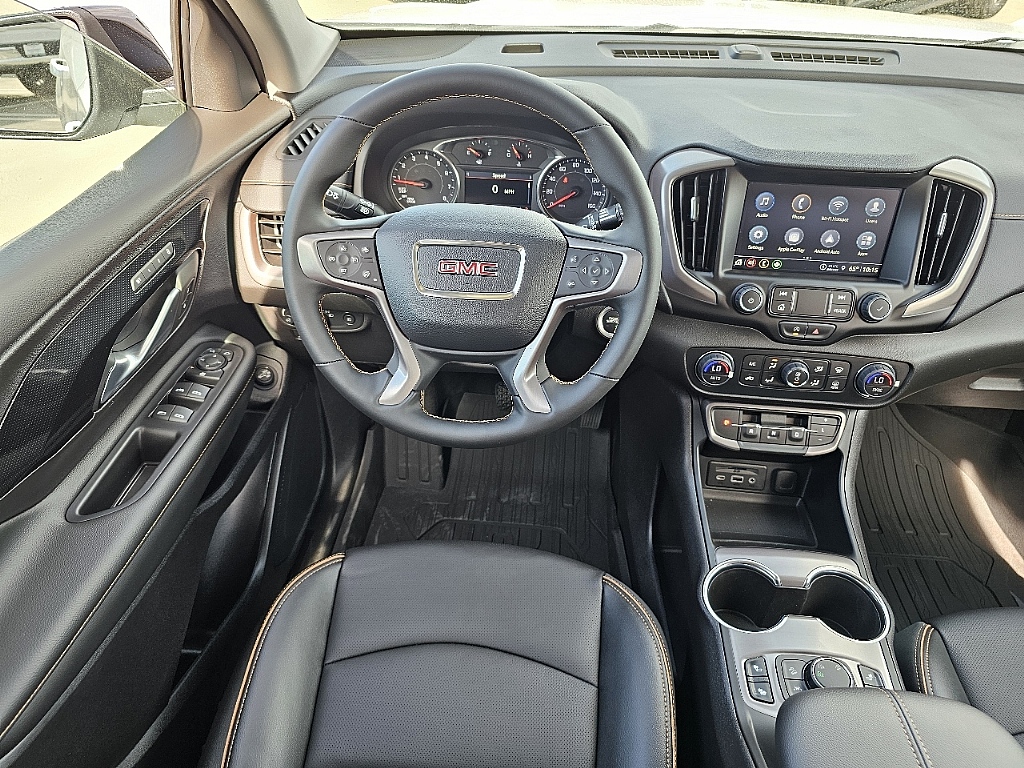 2024 GMC Terrain AWD AT4 6