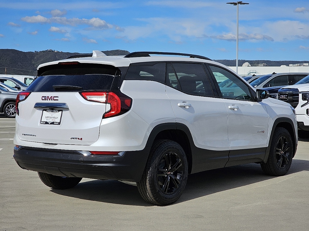 2024 GMC Terrain AWD AT4 22