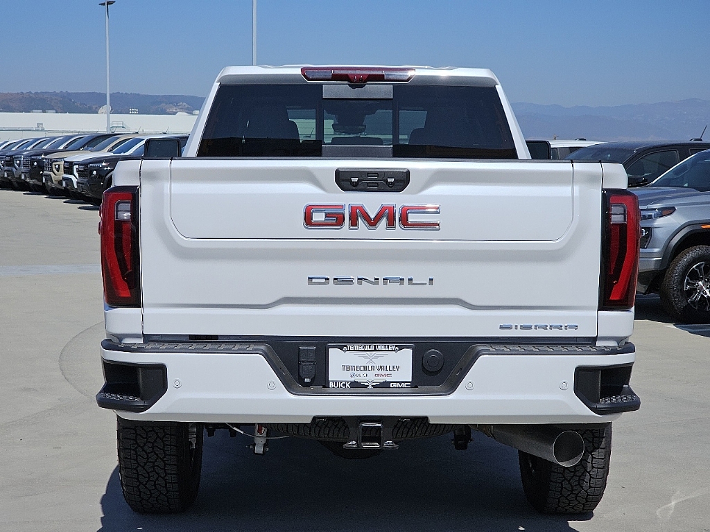 2024 GMC Sierra 2500HD 4WD Crew Cab Standard Bed Denali 22