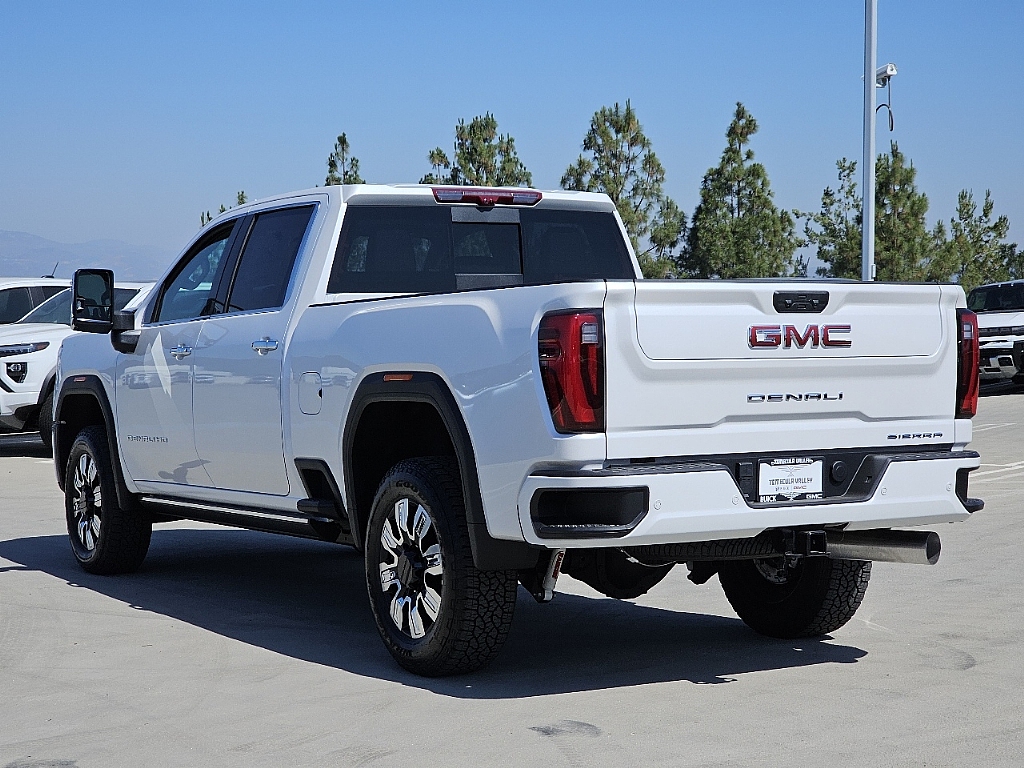 2024 GMC Sierra 2500HD 4WD Crew Cab Standard Bed Denali 21