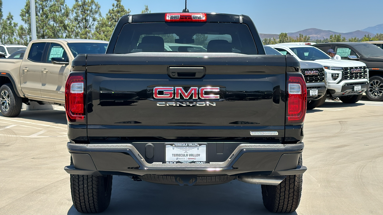 2024 GMC Canyon 2WD Elevation 9