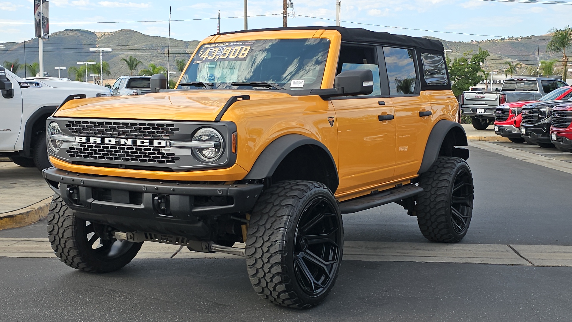 2021 Ford Bronco Wildtrak 1