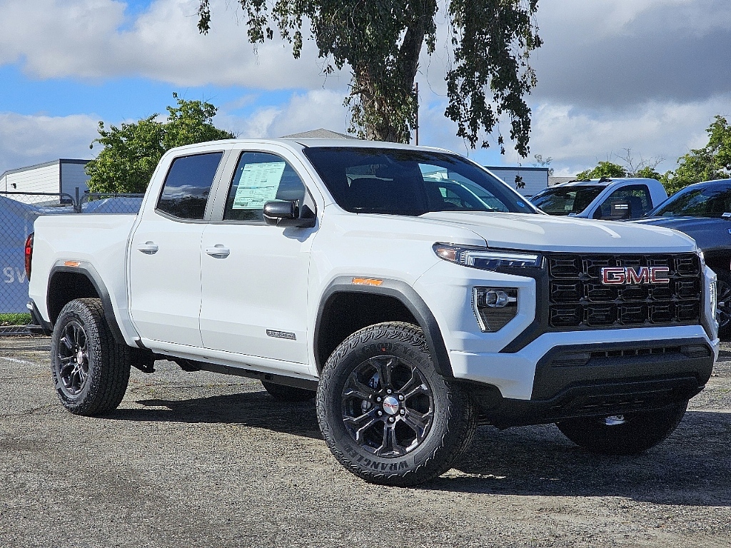 2024 GMC Canyon 2WD Elevation 2