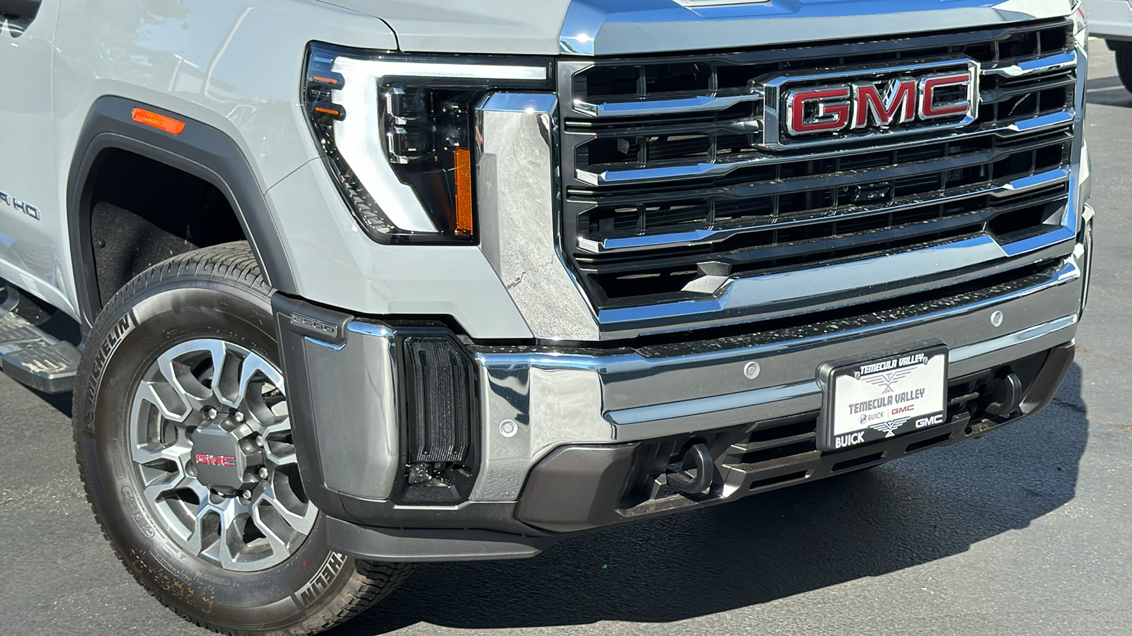 2024 GMC Sierra 2500HD 4WD Crew Cab Standard Bed SLT 3