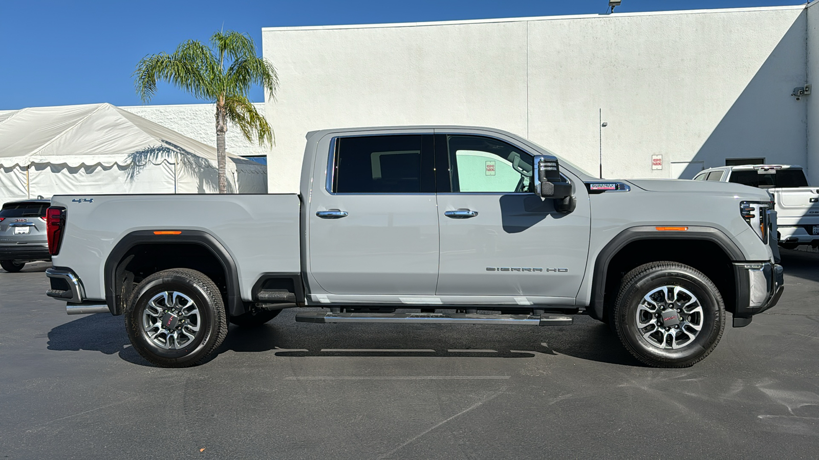 2024 GMC Sierra 2500HD 4WD Crew Cab Standard Bed SLT 9