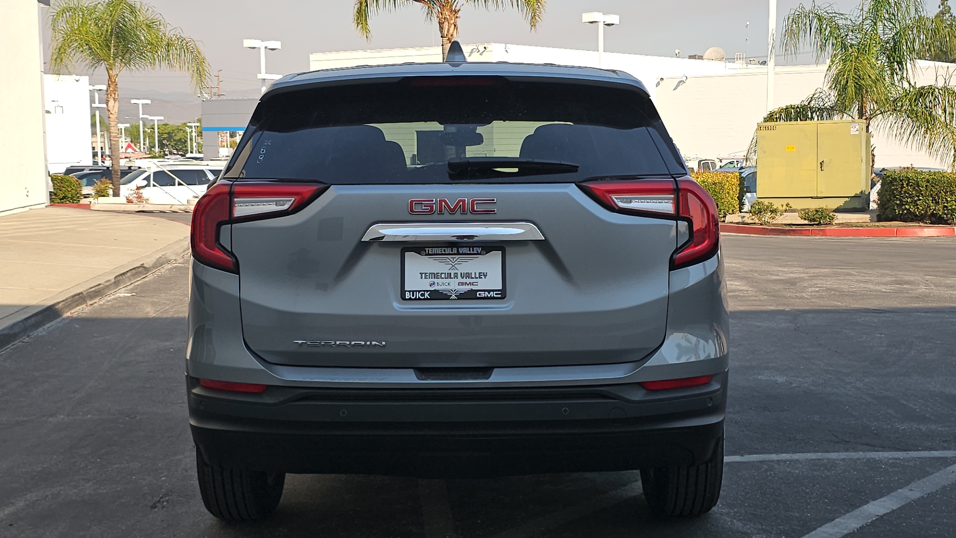 2024 GMC Terrain FWD SLE 11