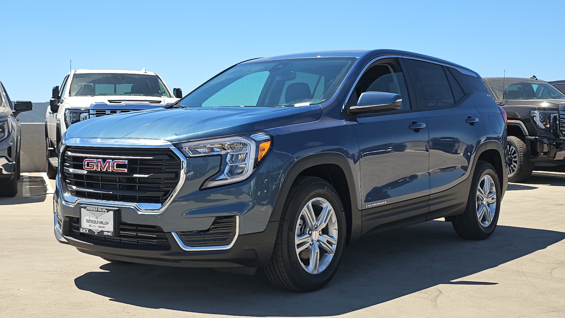 2024 GMC Terrain FWD SLE 4