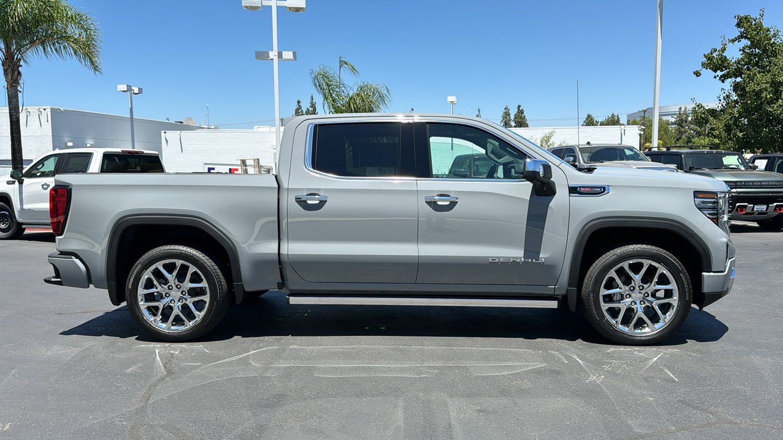 2024 GMC Sierra 1500 4WD Crew Cab Short Box Denali 9