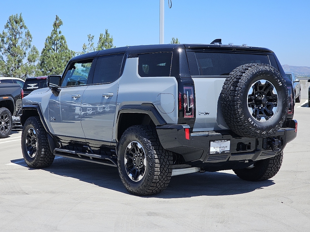 2024 GMC HUMMER EV SUV 3X 19