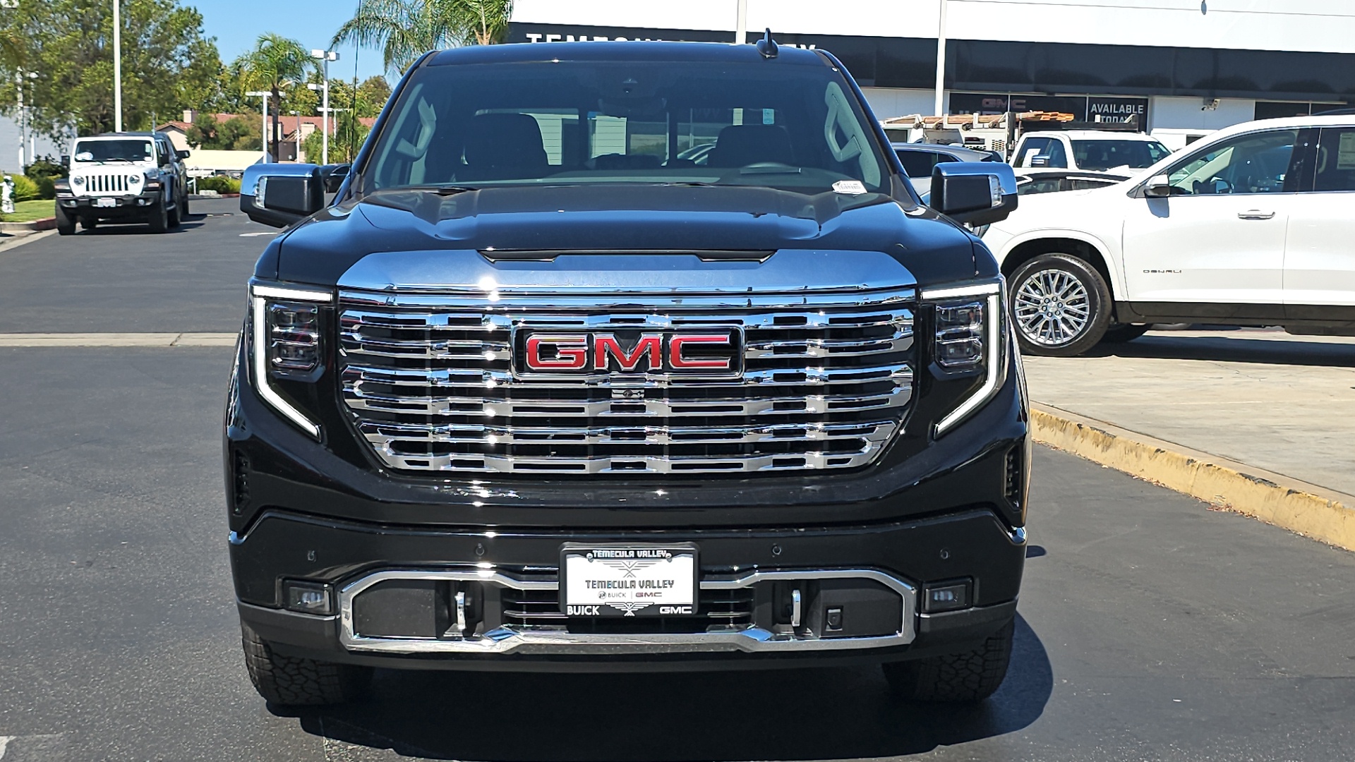 2024 GMC Sierra 1500 4WD Crew Cab Short Box Denali 5