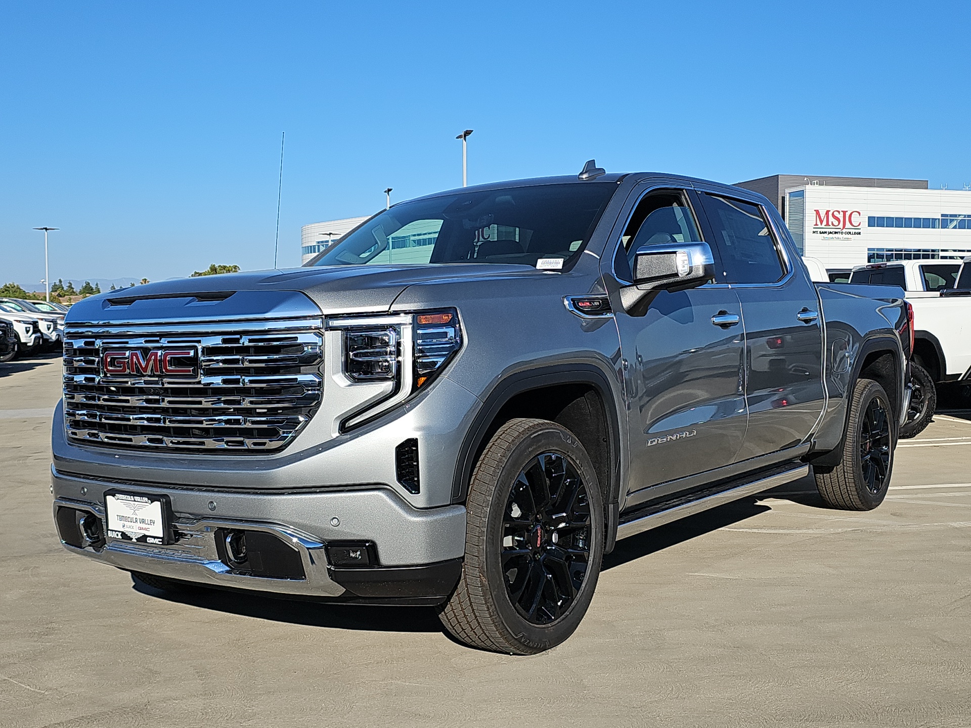 2024 GMC Sierra 1500 4WD Crew Cab Short Box Denali 17