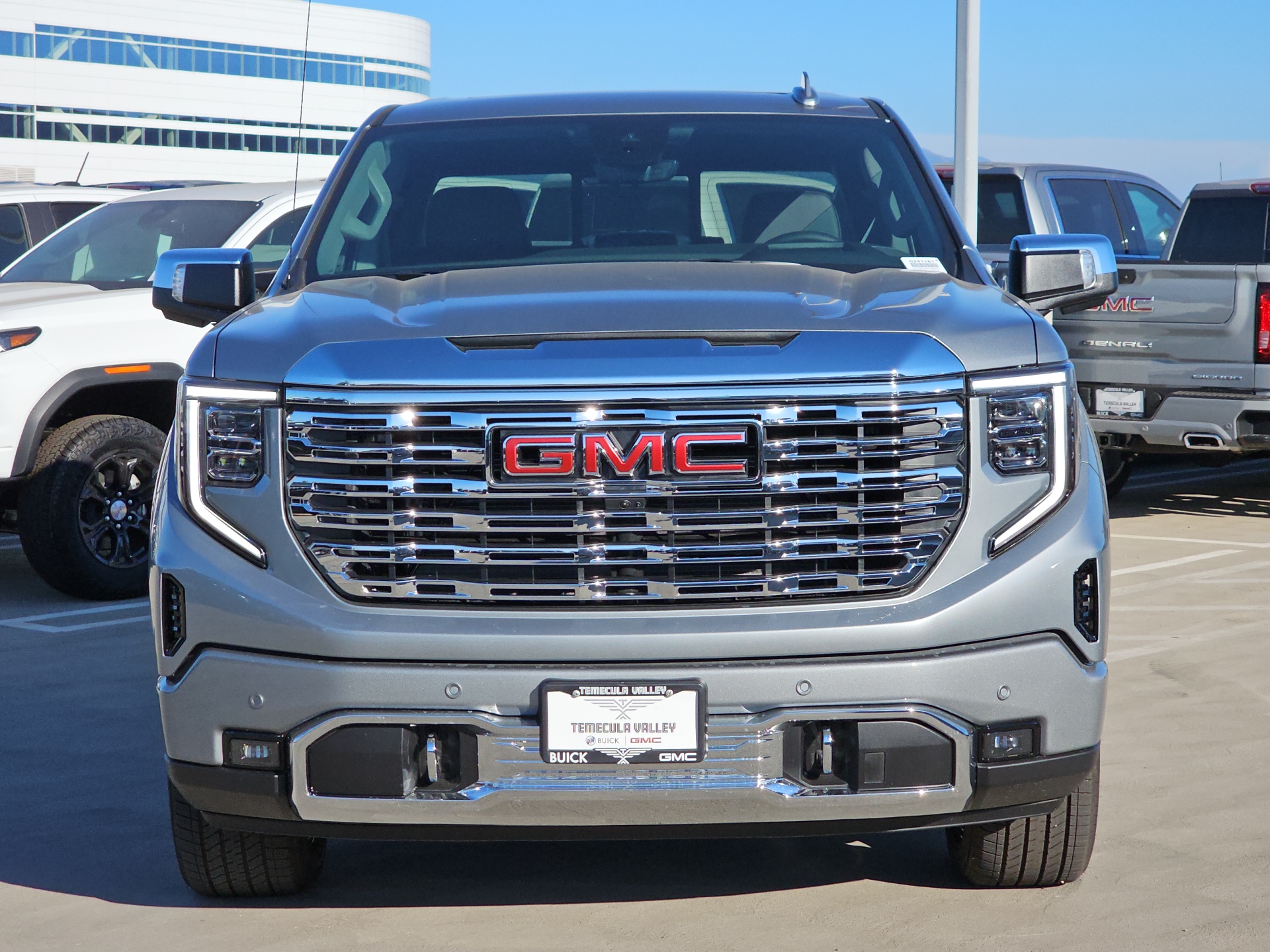 2024 GMC Sierra 1500 4WD Crew Cab Short Box Denali 18