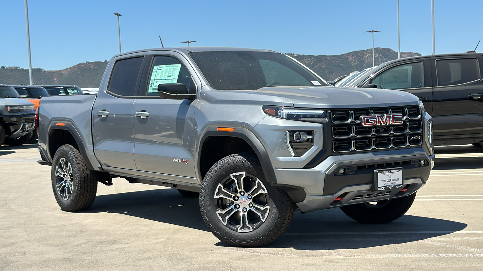 2024 GMC Canyon 4WD AT4 2