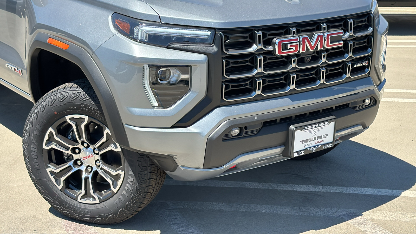 2024 GMC Canyon 4WD AT4 3