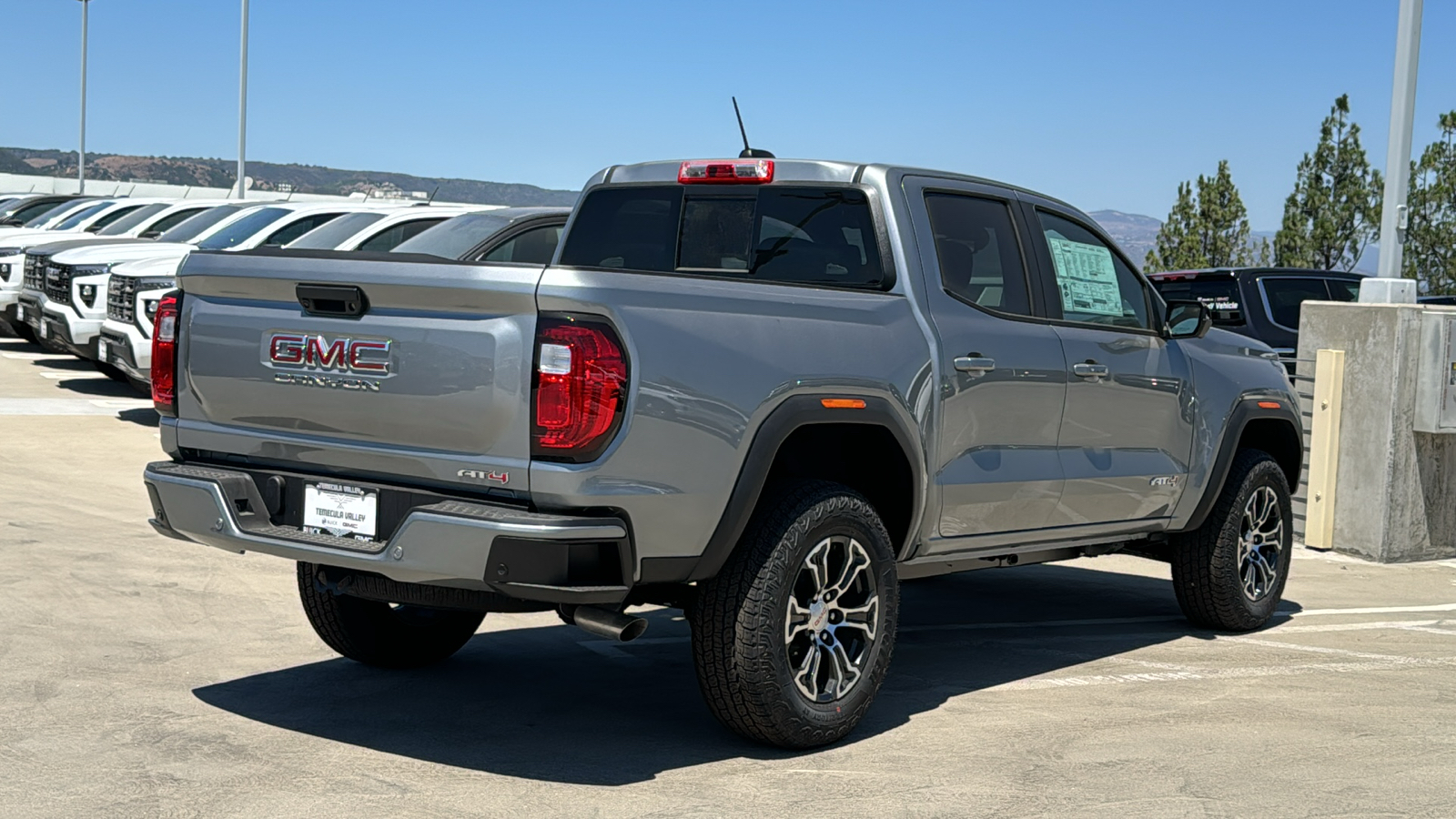 2024 GMC Canyon 4WD AT4 11