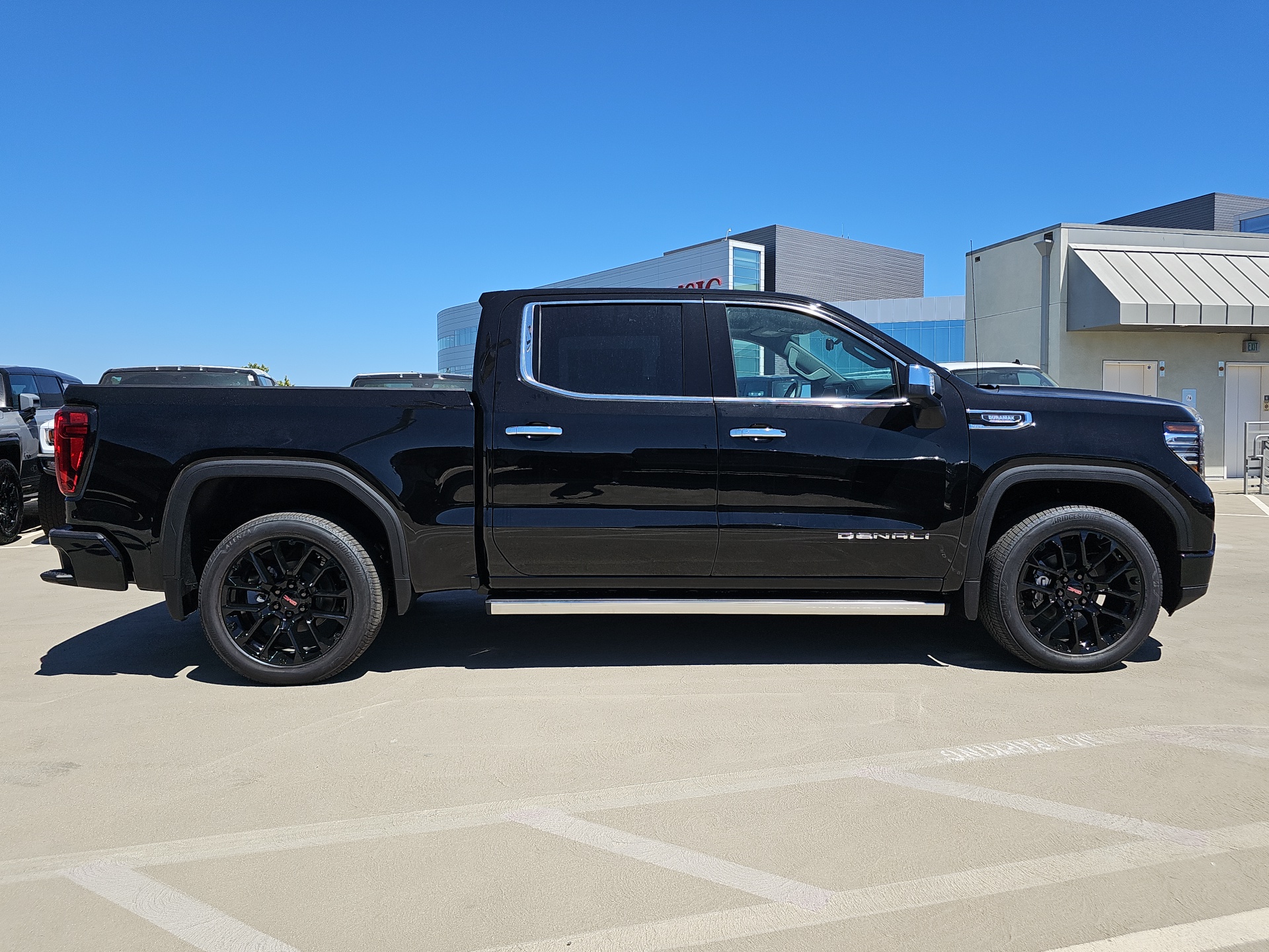 2024 GMC Sierra 1500 4WD Crew Cab Short Box Denali 20