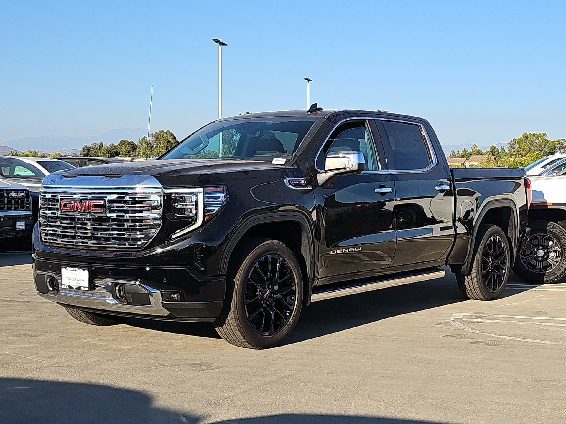 2024 GMC Sierra 1500 4WD Crew Cab Short Box Denali 16