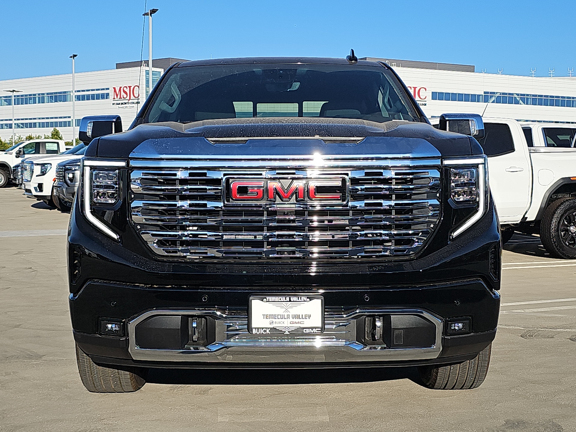 2024 GMC Sierra 1500 4WD Crew Cab Short Box Denali 17