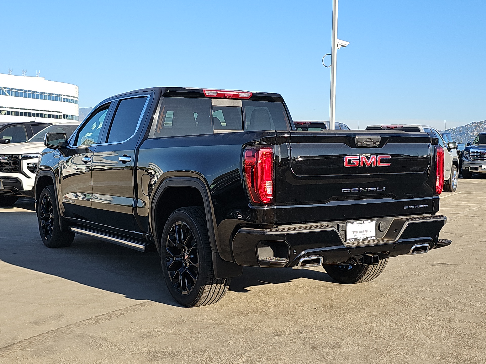 2024 GMC Sierra 1500 4WD Crew Cab Short Box Denali 22