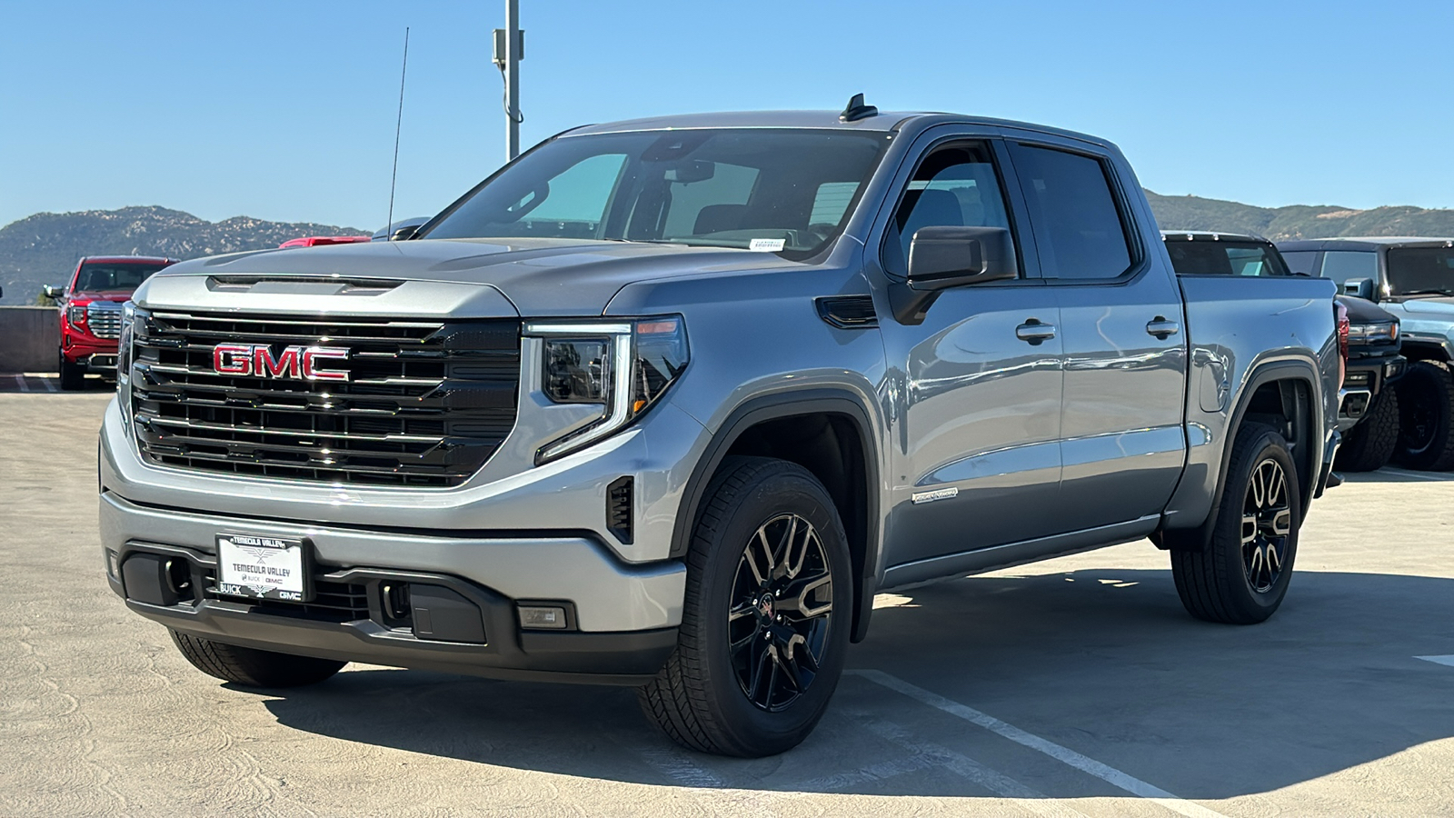 2024 GMC Sierra 1500 2WD Crew Cab Short Box Elevation 4