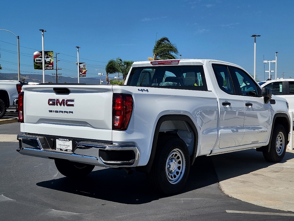 2024 GMC Sierra 1500 4WD Double Cab Standard Box Pro 21