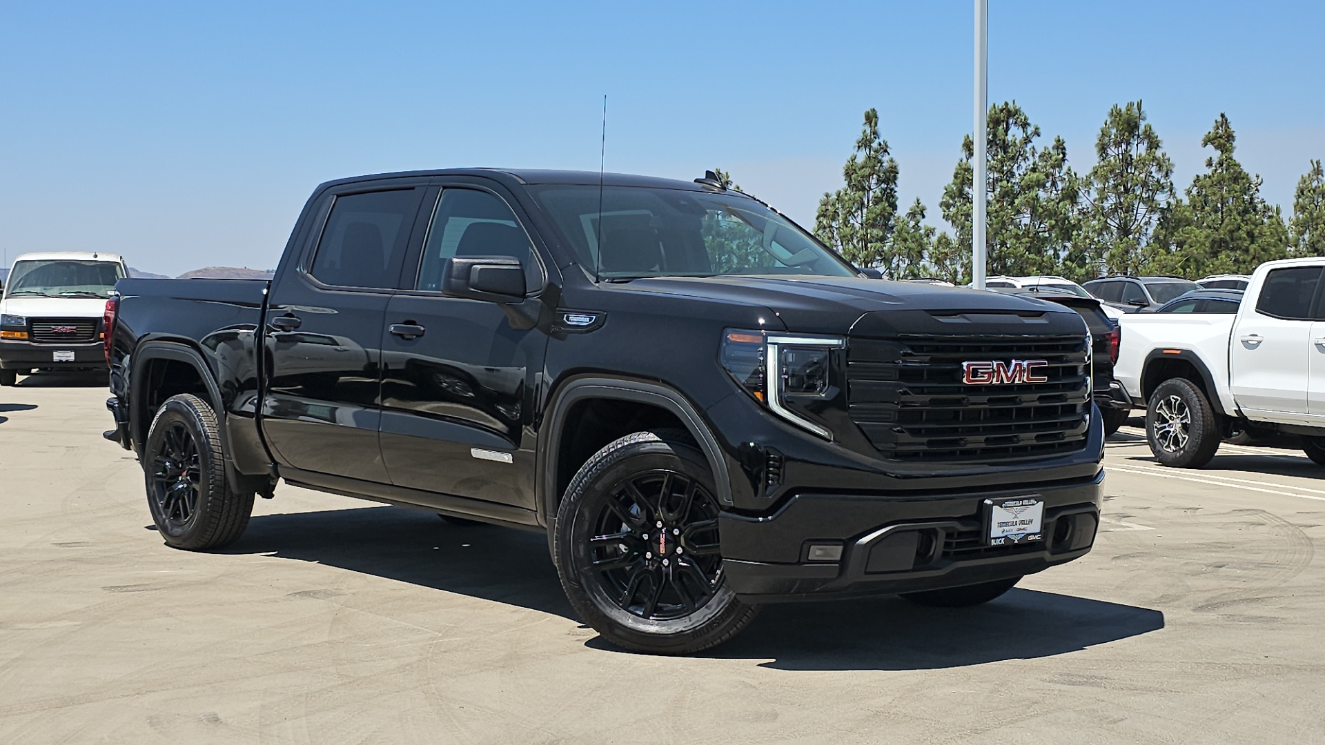 2024 GMC Sierra 1500 2WD Crew Cab Short Box Elevation 2