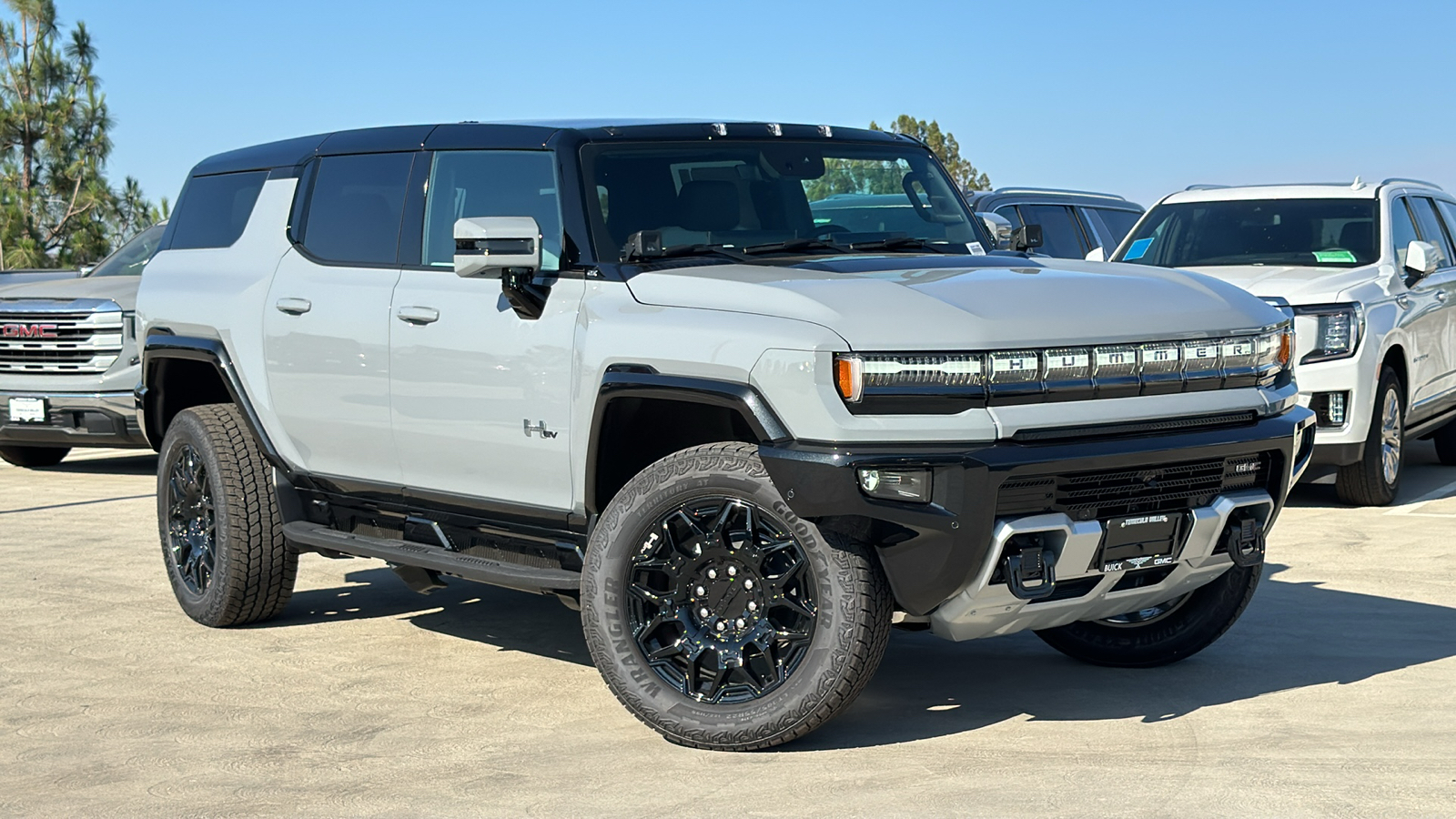 2024 GMC HUMMER EV SUV 2X 2