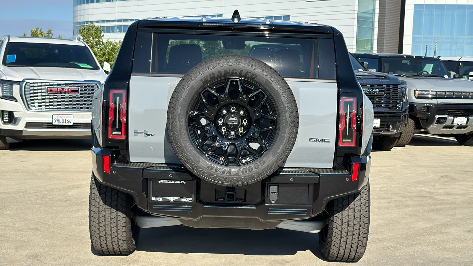 2024 GMC HUMMER EV SUV 2X 11